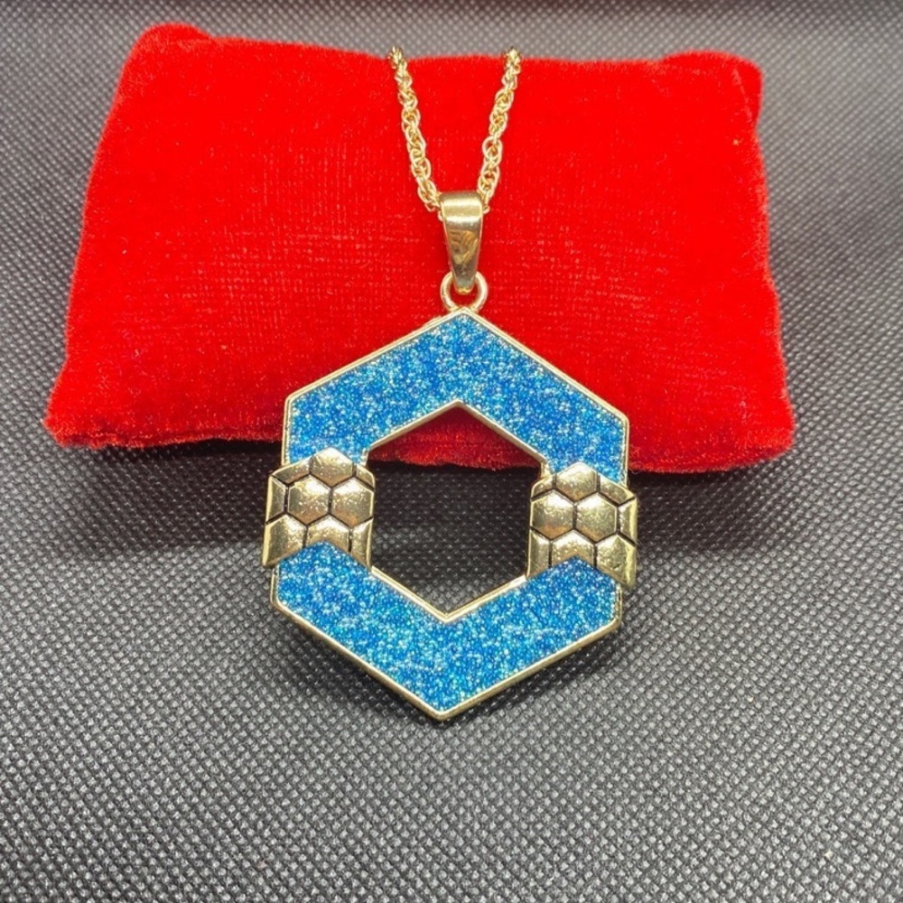 Women’s Gold Tone Chain Necklace W/ Large Blue Pendant Medallion